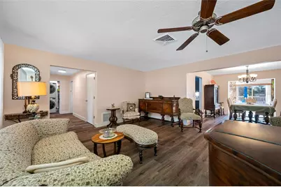 1822 Winchester Road N, Saint Petersburg, FL 33710 - Photo 30