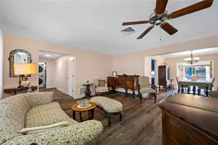 1822 Winchester Rd N, Saint Petersburg, FL 33710 - Photo 30