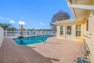 1822 Winchester Rd N, Saint Petersburg, FL 33710 - Photo 58