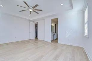 10027 Dolphin Gull Cir, Thonotosassa, FL 33592 - Photo 38