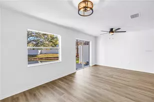 8517 Edgewater Pl Blvd, Tampa, FL 33615 - Photo 14