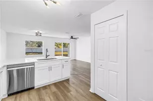 8517 Edgewater Pl Blvd, Tampa, FL 33615 - Photo 8