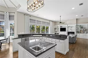 6103 Pasadena Point Blvd S, Gulfport, FL 33707 - Photo 22