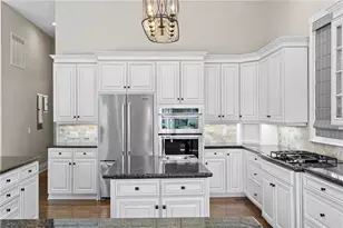6103 Pasadena Point Blvd S, Gulfport, FL 33707 - Photo 22