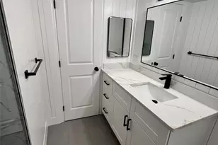 2424 W Tampa Bay Blvd, Tampa, FL 33607 - Photo 30