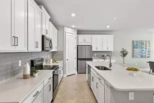 17901 Solstice Ave, Venice, FL 34293 - Photo 10