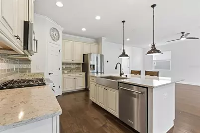 7510 Sea Mark Court, Apollo Beach, FL 33572 - Photo 10