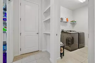 2604 Valley Sunset Ln, Valrico, FL 33594 - Photo 30
