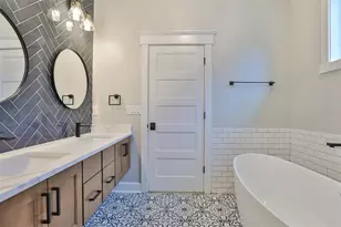 6214 S Main Ave, Tampa, FL 33611 - Photo 18