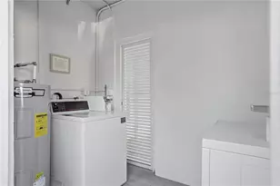 2566 Gary Cir, Dunedin, FL 34698 - Photo 18
