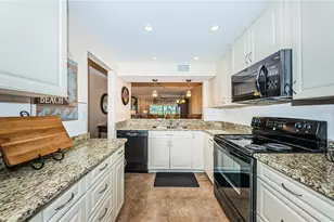 6180 Sun Blvd, Saint Petersburg, FL 33715 - Photo 20