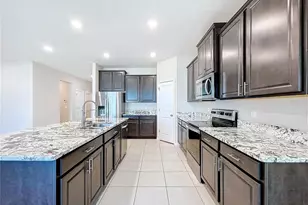 8341 Bower Bass Cir, Wesley Chapel, FL 33545 - Photo 24