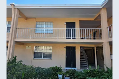 4724 Michael Court #121, Tampa, FL 33614 - Photo 2