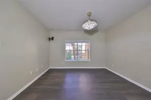 4323 Bayside Village Dr, Tampa, FL 33615 - Photo 10