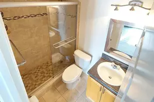3739 Pompano Dr SE, Saint Petersburg, FL 33705 - Photo 14