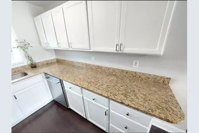 3739 Pompano Drive SE, Saint Petersburg, FL 33705 - Photo 6