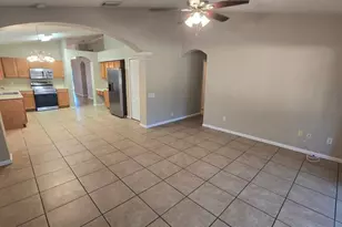 10544 Egret Haven Ln, Riverview, FL 33578 - Photo 2