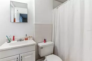 1233 Oak St NE, Saint Petersburg, FL 33701 - Photo 16