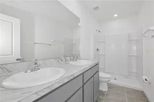 33034 Major Oak Dr, Wesley Chapel, FL 33545 - Photo 18