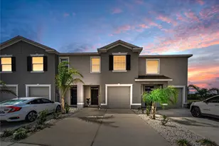 33034 Major Oak Dr, Wesley Chapel, FL 33545 - Photo 2