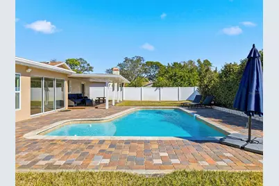 9429 Laura Anne Drive, Seminole, FL 33776 - Photo 6