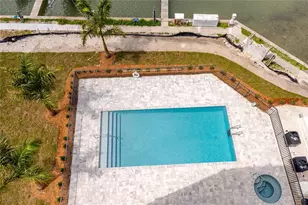 400 150th Ave, Madeira Beach, FL 33708 - Photo 10