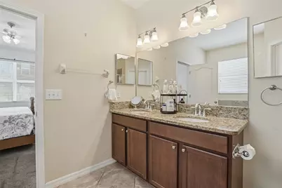 2444 Dakota Rock Drive, Ruskin, FL 33570 - Photo 18