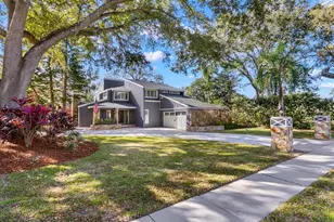 10402 Oakbrook Dr, Tampa, FL 33618 - Photo 8