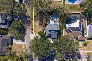 10402 Oakbrook Dr, Tampa, FL 33618 - Photo 90