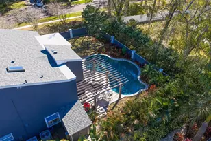 10402 Oakbrook Dr, Tampa, FL 33618 - Photo 94