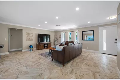 17161 2nd Street E, North Redington Beach, FL 33708 - Photo 8