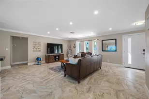 17161 2nd St E, North Redington Beach, FL 33708 - Photo 8