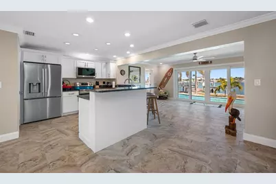 17161 2nd Street E, North Redington Beach, FL 33708 - Photo 12