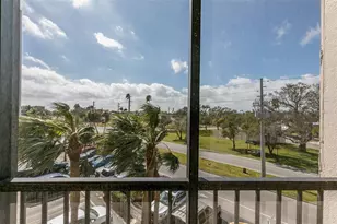 10355 Paradise Blvd, Treasure Island, FL 33706 - Photo 16