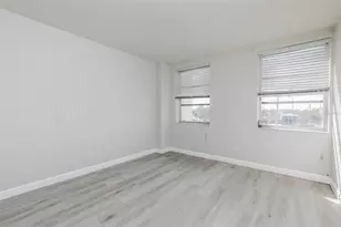 10355 Paradise Blvd, Treasure Island, FL 33706 - Photo 26