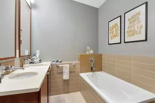 111 N 12th St, Tampa, FL 33602 - Photo 18