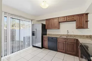 10311 Rosemount Dr, Tampa, FL 33624 - Photo 8