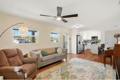 5517 Pershing Street NE, Saint Petersburg, FL 33703 - Photo 14