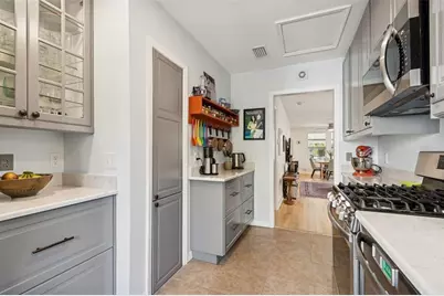 2517 3rd Avenue N, Saint Petersburg, FL 33713 - Photo 18