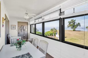 656 Windrush Bay Dr, Tarpon Springs, FL 34689 - Photo 12