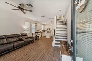 638 Jetstar Ln, Oldsmar, FL 34677 - Photo 8