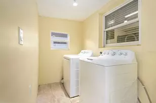5706 Carrollwood Meadows Dr, Tampa, FL 33625 - Photo 8