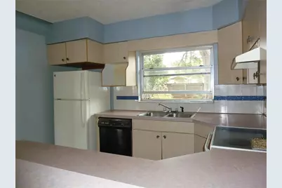 3113 25th Street N, Saint Petersburg, FL 33713 - Photo 6