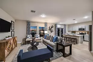 36680 Sagemoor Dr, Zephyrhills, FL 33541 - Photo 12