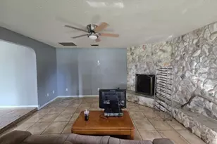 399 NE Pepper St, Palm Bay, FL 32907 - Photo 14