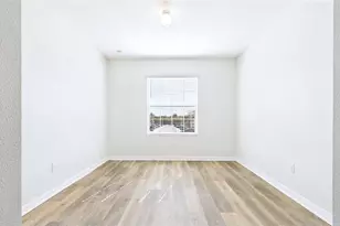 710 Barclay Wood Dr, Ruskin, FL 33570 - Photo 14