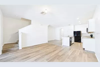 710 Barclay Wood Drive, Ruskin, FL 33570 - Photo 2