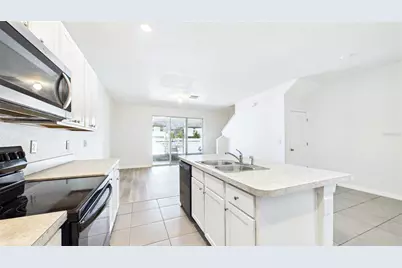 710 Barclay Wood Drive, Ruskin, FL 33570 - Photo 8