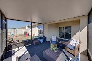 2741 Gardiner Ln, Zephyrhills, FL 33541 - Photo 38