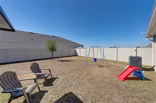 2741 Gardiner Ln, Zephyrhills, FL 33541 - Photo 36